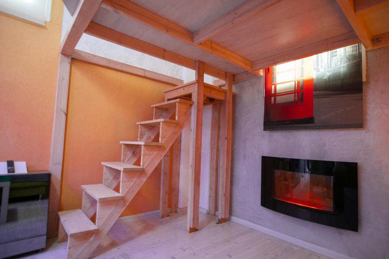 Orange And Blue Studio Downtown 5 Min From White Tower Appartement Thessaloniki Buitenkant foto