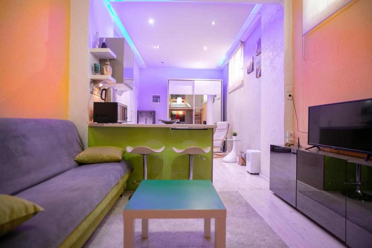 Orange And Blue Studio Downtown 5 Min From White Tower Appartement Thessaloniki Buitenkant foto