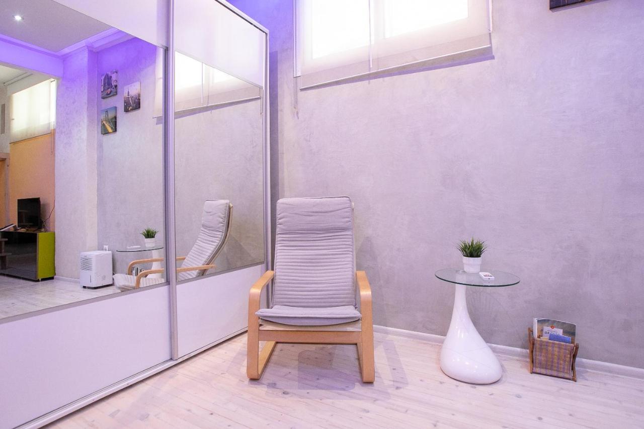 Orange And Blue Studio Downtown 5 Min From White Tower Appartement Thessaloniki Buitenkant foto