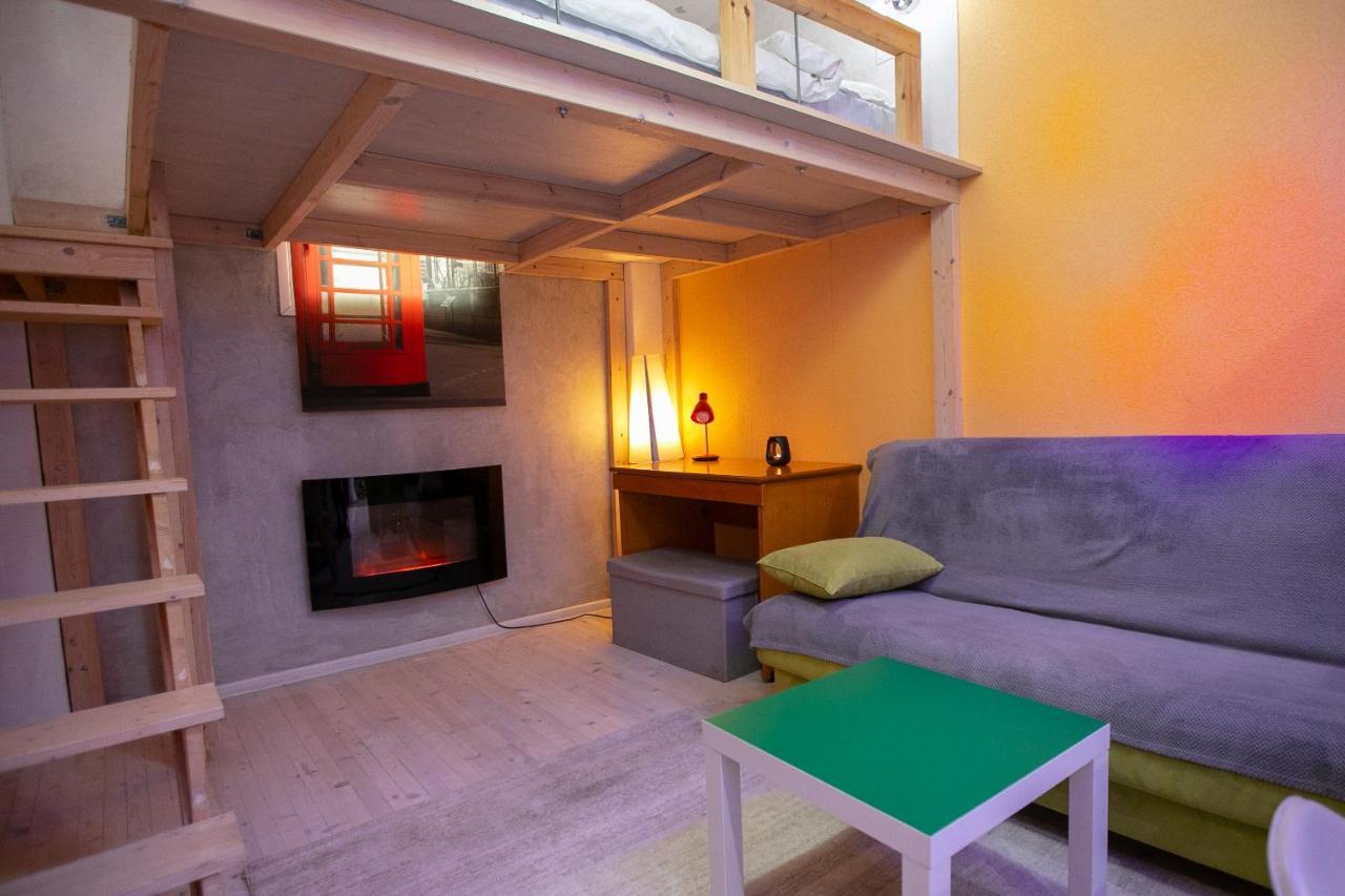 Orange And Blue Studio Downtown 5 Min From White Tower Appartement Thessaloniki Buitenkant foto