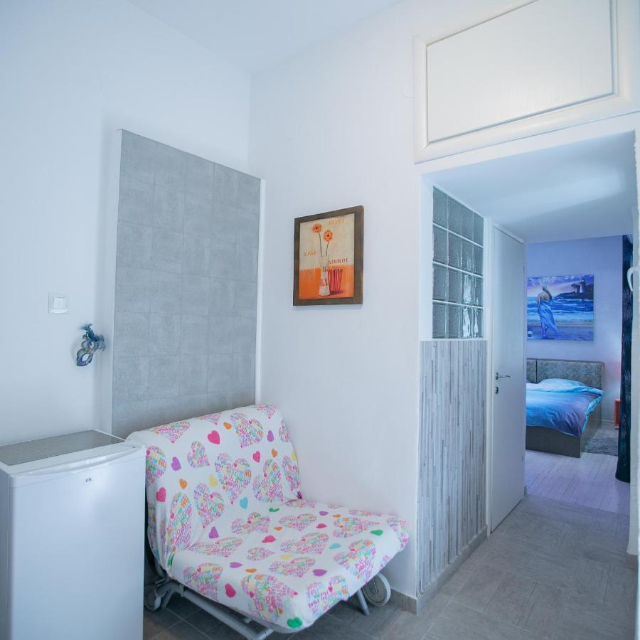 Orange And Blue Studio Downtown 5 Min From White Tower Appartement Thessaloniki Buitenkant foto