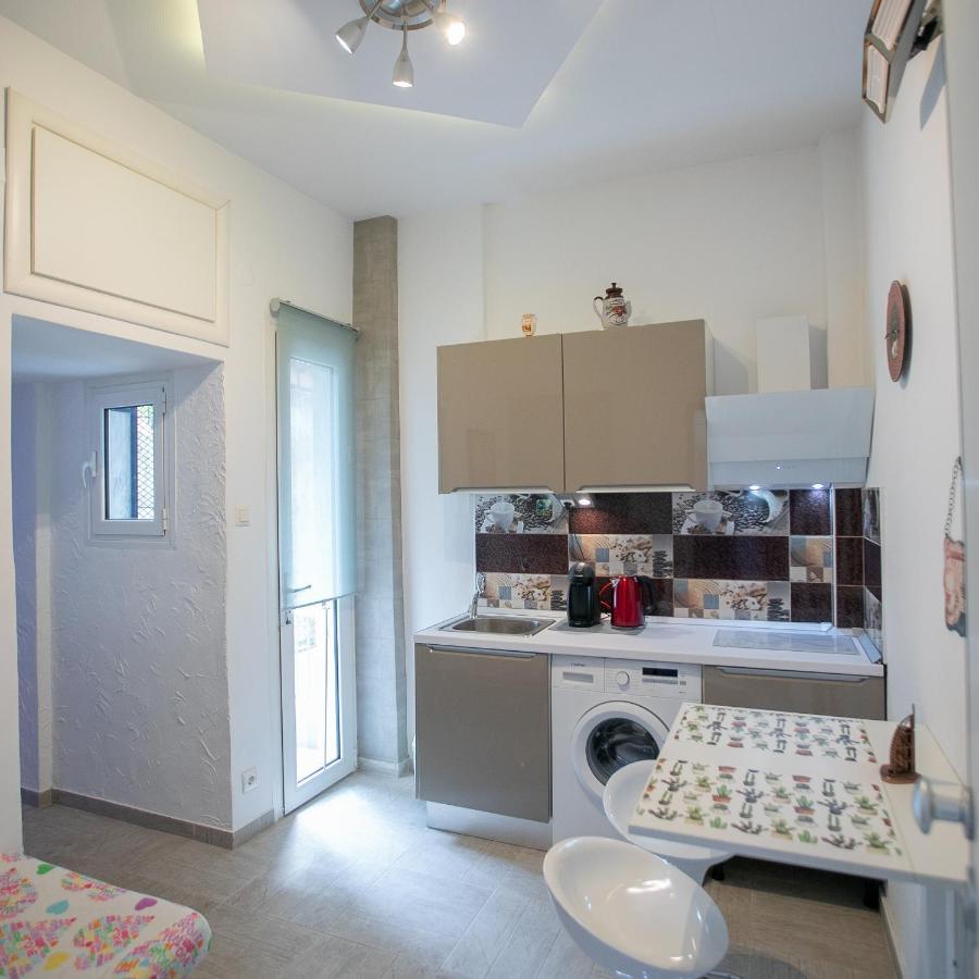 Orange And Blue Studio Downtown 5 Min From White Tower Appartement Thessaloniki Buitenkant foto
