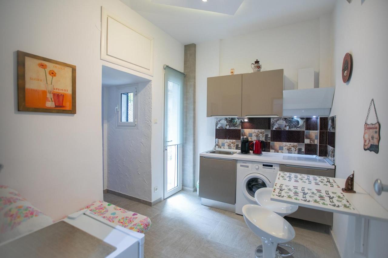 Orange And Blue Studio Downtown 5 Min From White Tower Appartement Thessaloniki Buitenkant foto