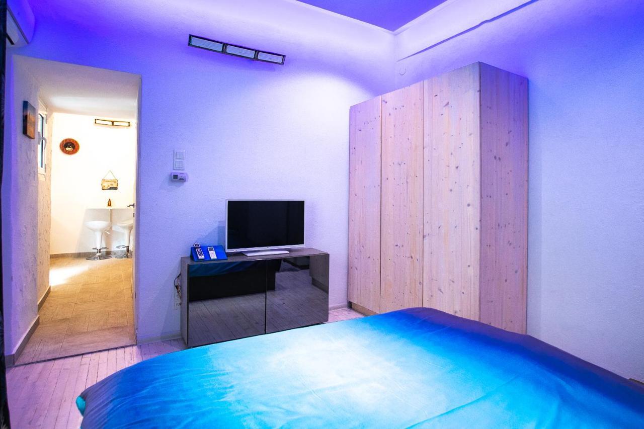 Orange And Blue Studio Downtown 5 Min From White Tower Appartement Thessaloniki Buitenkant foto